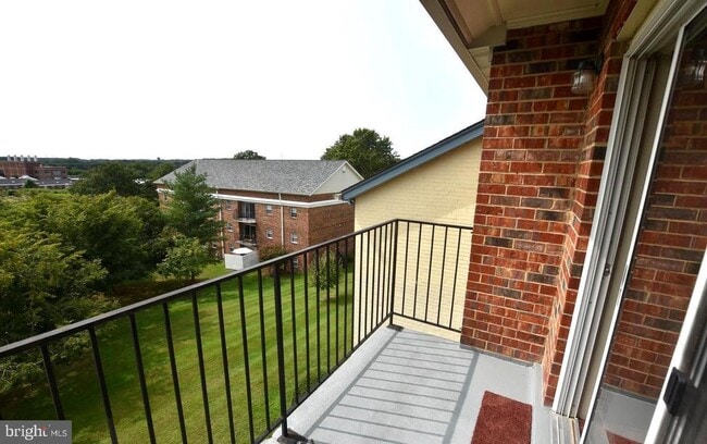 Building Photo - 4507 Romlon St