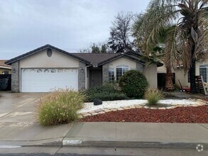 Building Photo - 3 Bedroom 2 Bath available Now