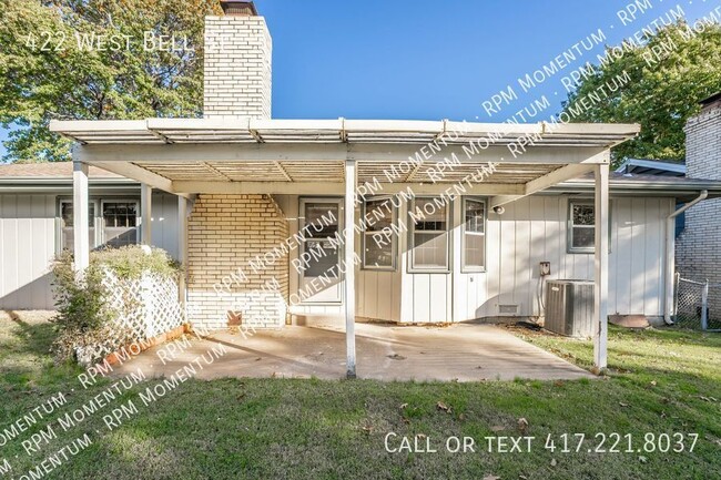 Building Photo - 3 BED, 2 BATH HOUSE FOR RENT