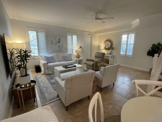 Building Photo - 2857 E Community Dr