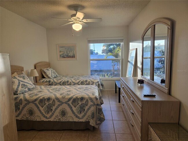 Building Photo - 4345 Tahitian Gardens Cir