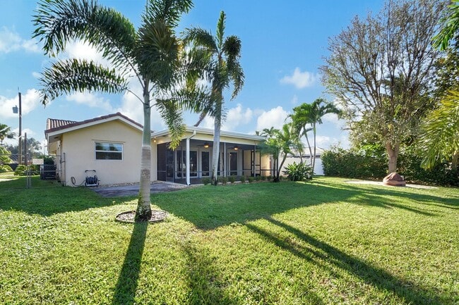 Building Photo - 1753 W Terrace Dr