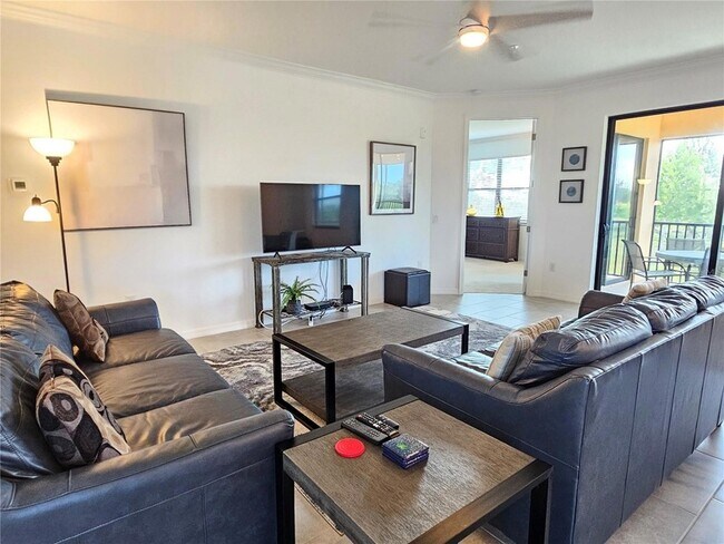 Building Photo - 10825 Tarflower Dr