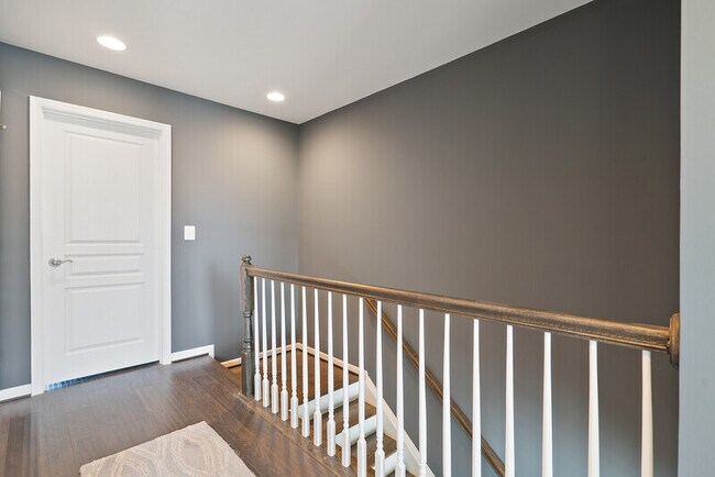 Building Photo - 8292 Heritage Crossing Ct