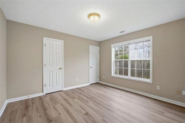 Building Photo - 2116 Baltic Ln