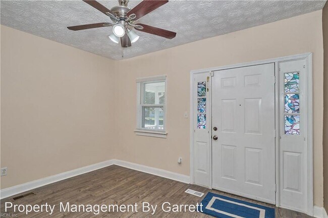 Building Photo - 3 br, 2 bath House - 506 Carys Chapel Road