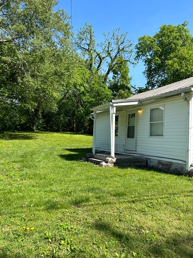 Building Photo - 2911 Brooks Ave
