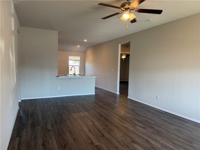 Building Photo - 6701 SW Chalkstone Rd