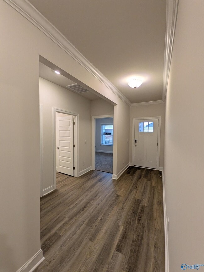 Building Photo - 336 Jackson Pt Cir