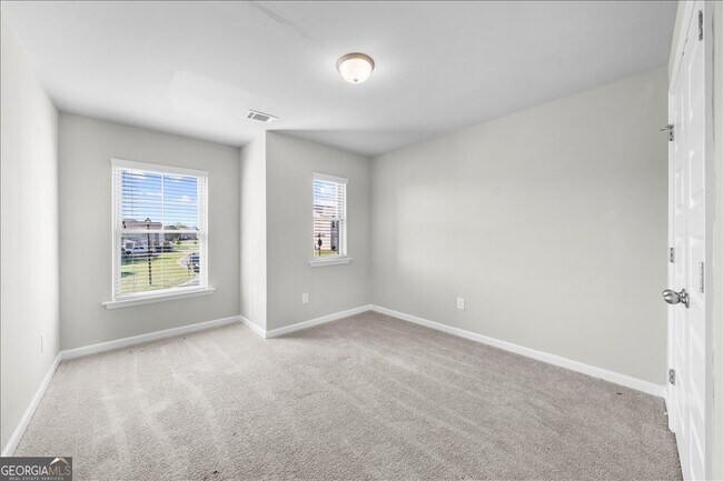 Building Photo - 217 Vickery Ln