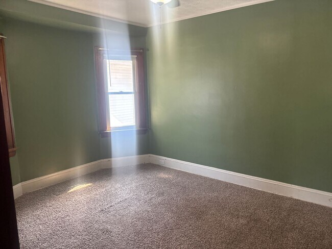 Building Photo - Waterbury1647