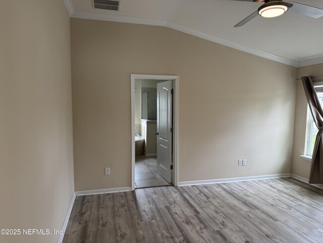 Building Photo - 96 Midway Park Dr