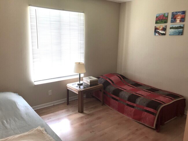 Building Photo - 1107 Green Pine Blvd