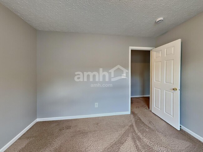 Building Photo - 16765 Yeoman Way