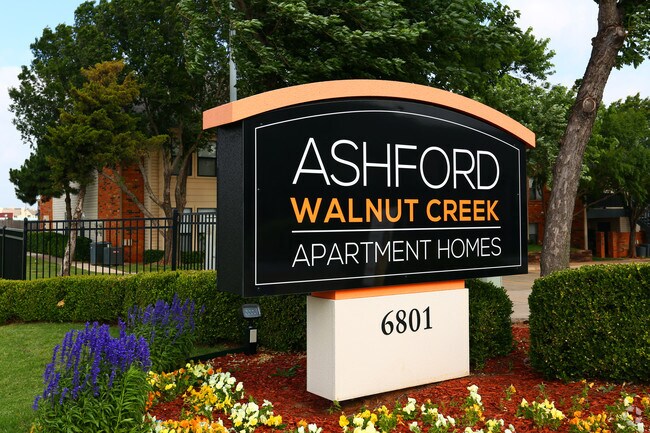 Walnut Place Townhomes Apartments Oklahoma City Ok Apartments Com