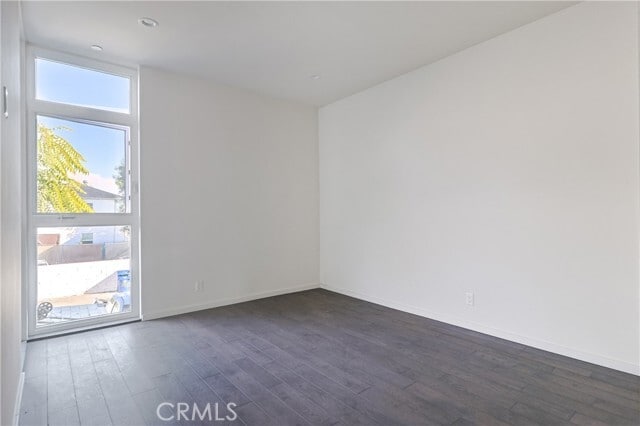 Building Photo - 14754 Gilmore St