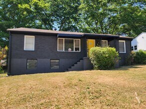 Building Photo - 3 Bedroom Brick Ranch on Basement/5 Min Drive to Downtown Atlanta