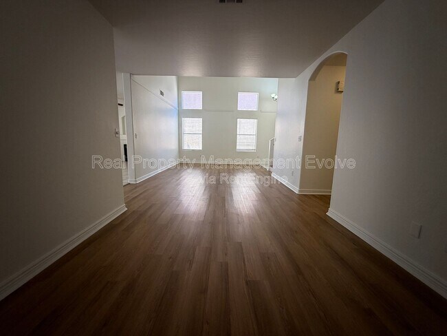 Building Photo - 16838 S 20th Pl