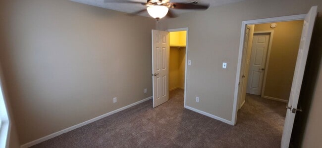 Building Photo - Lawrenceville living in this beautifully r...