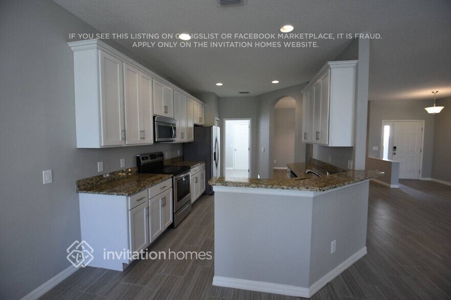 Building Photo - 3310 Stonebridge Trail