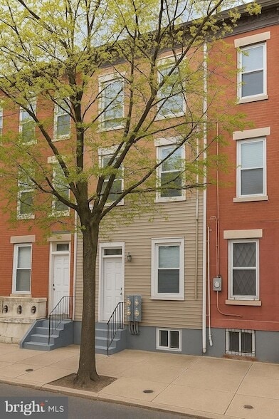 Building Photo - 2045 N 8th St