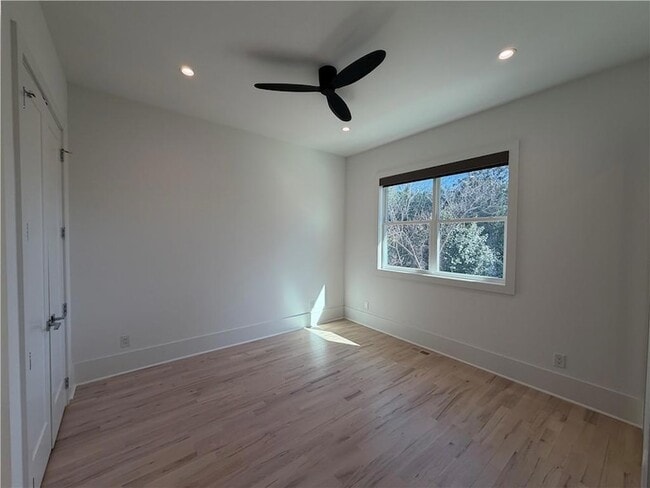 Building Photo - 2385 Nesbitt Dr NE