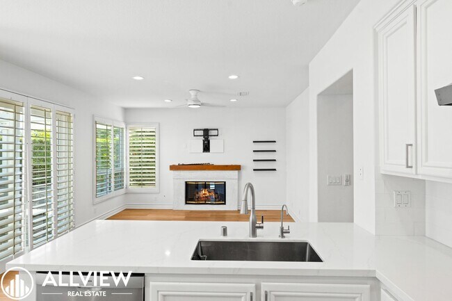 Building Photo - Luxury Living in the Prestigious Guard-Gated Community of Dove Canyon