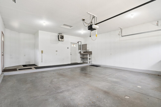 Building Photo - 4307 Briarwood Dr