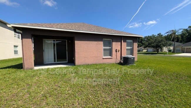 Building Photo - 25820 Crippen Dr