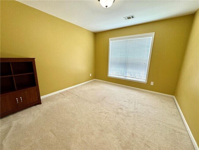 Building Photo - 8965 Friarbridge Dr