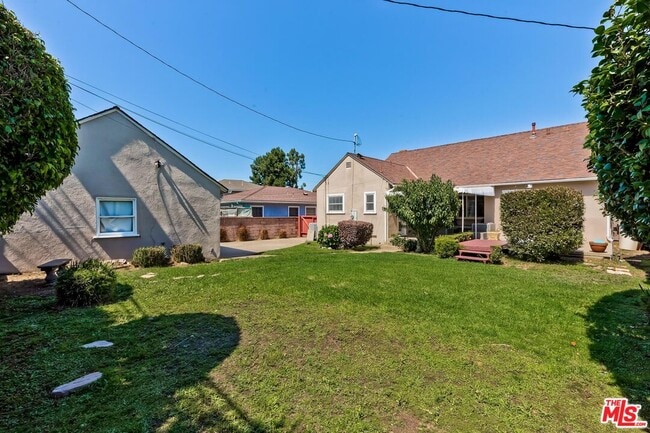 Building Photo - 7719 Hosford Ave