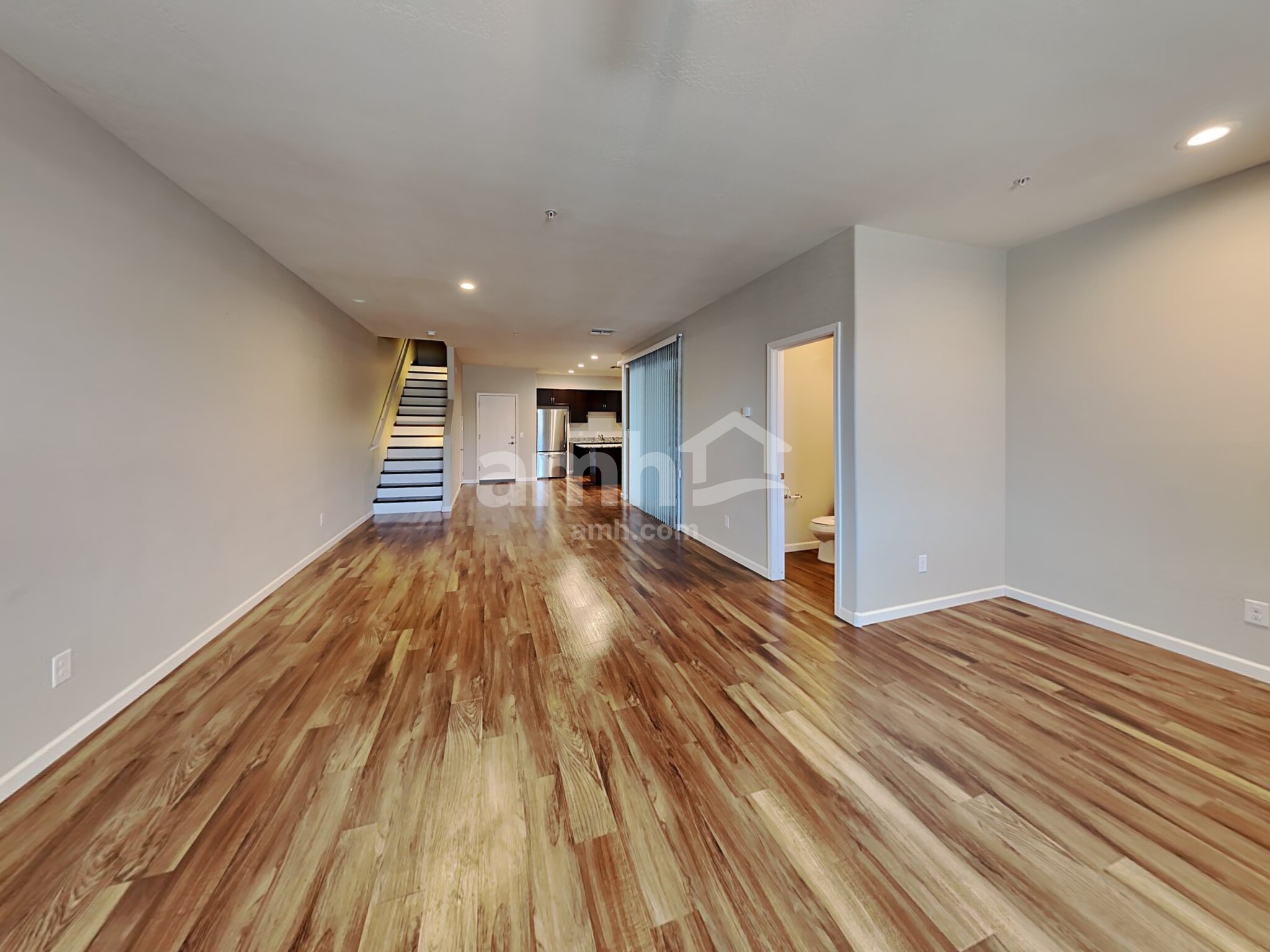 Building Photo - 20755 W Maiden Ln