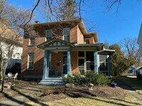 Building Photo - 102 N Washington St