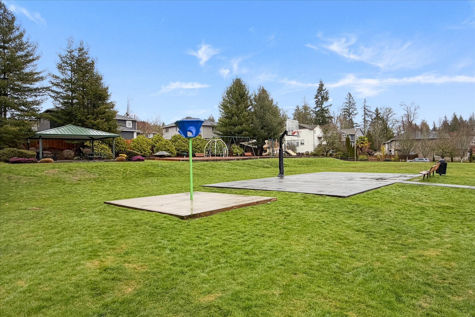 Building Photo - 5926 SE 2nd Ct