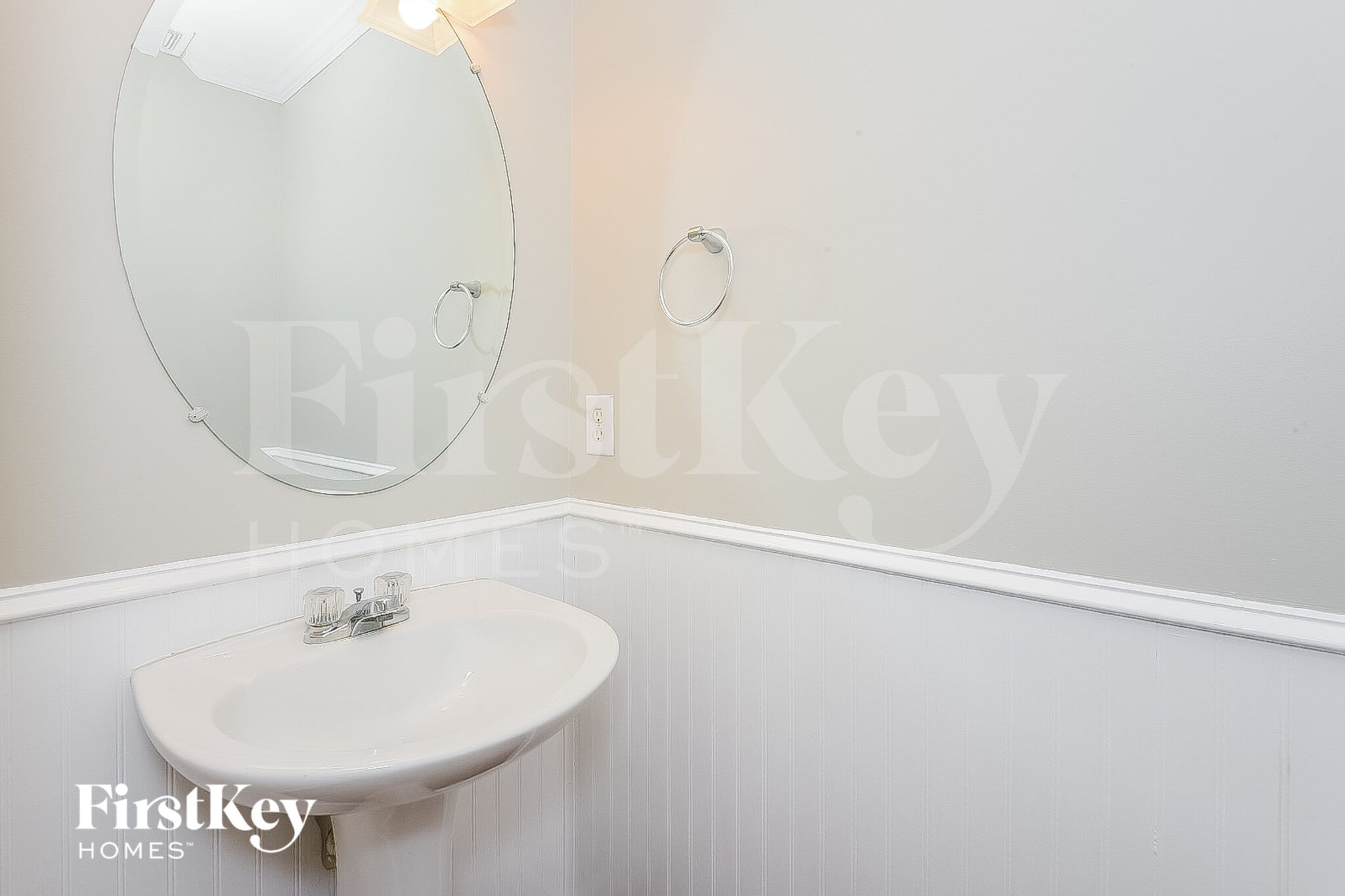 Building Photo - 1069 Thornwood Dr