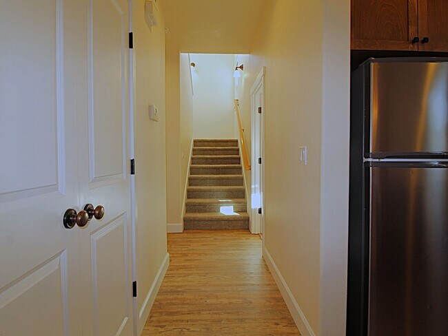 Building Photo - Charming 3-Bedroom Home in NE Bend – Close...