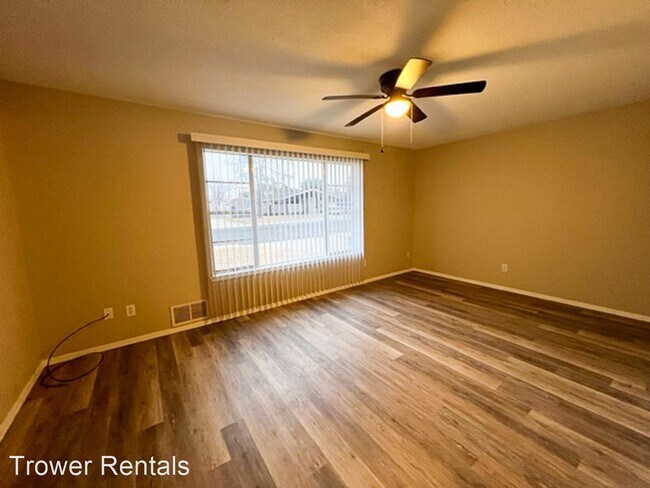 Building Photo - 3 br, 2 bath House - 3616 E 30th Street