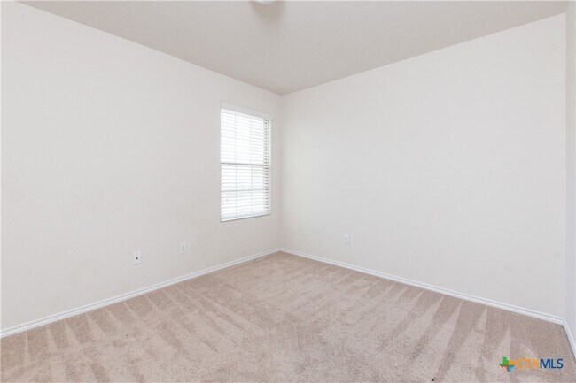 Building Photo - 3903 Endicott Dr