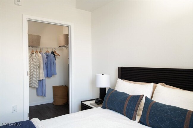 Building Photo - 3260 Stockton St