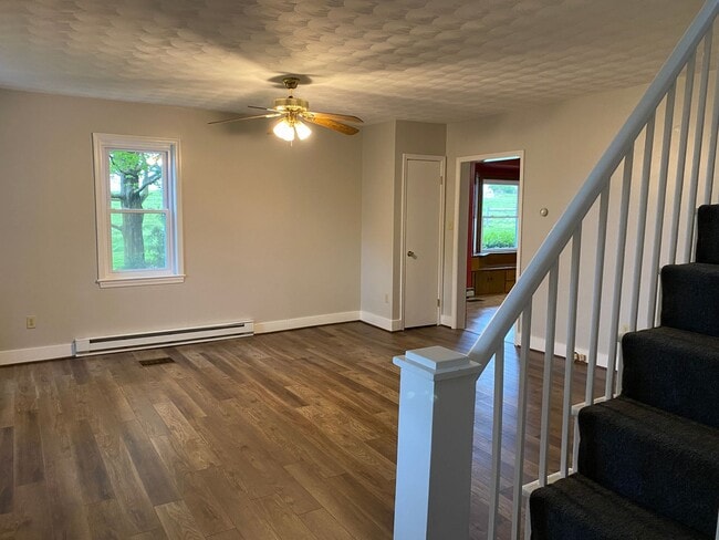 Building Photo - Coming soon! 4 Bedroom Farmhouse for Rent ...