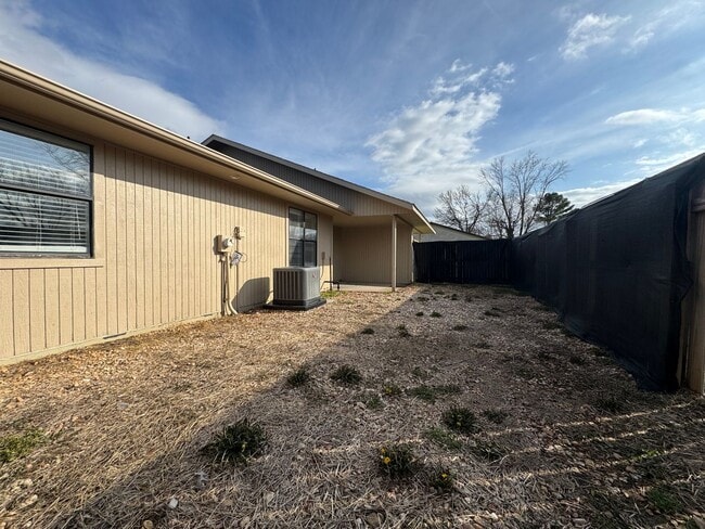 Building Photo - ***1802 S. 14th Place***