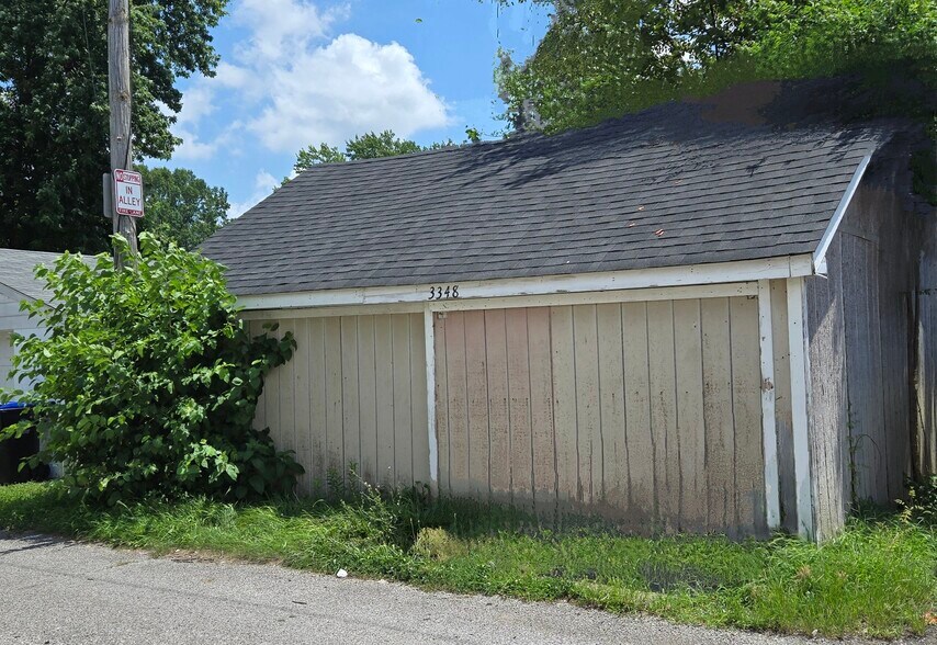 Alley access to garage - 3348 Bohannon Ave