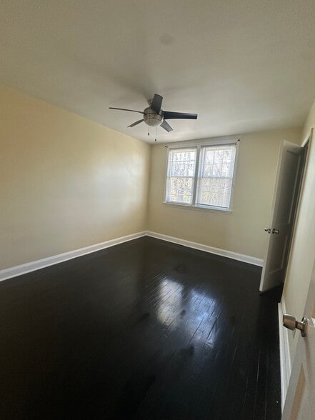 Building Photo - 2824 Edgecombe Cir S