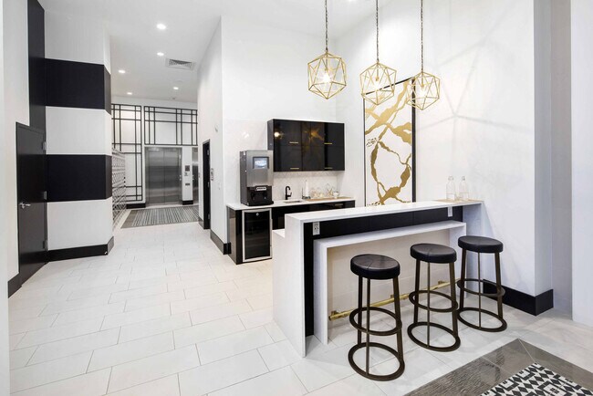 Building Photo - 3251 Lowell Blvd