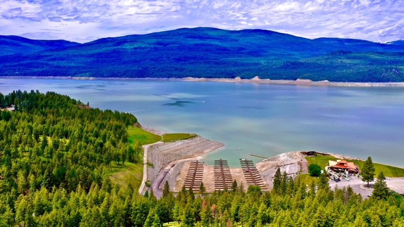 Building Photo - 245 Kokanee Dr E