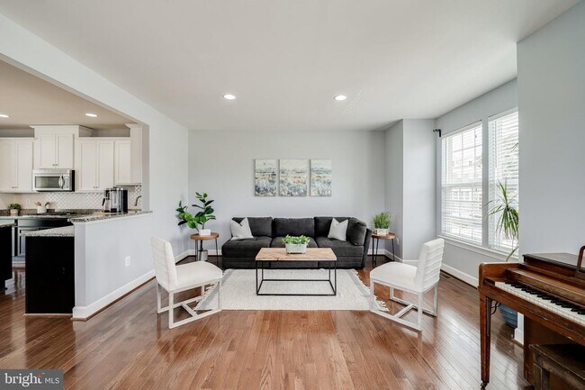 Building Photo - 6262 Summit Point Ct