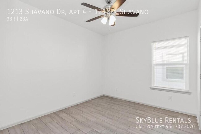 Building Photo - 1213 Shavano Dr