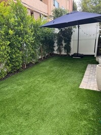 Building Photo - 1120 S Barrington Ave