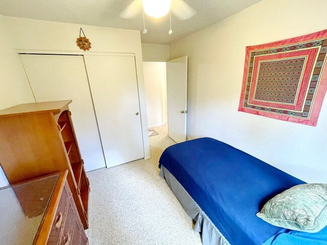 Building Photo - Southpointe - Furnished 2 Bed / 1 Bath Gro...