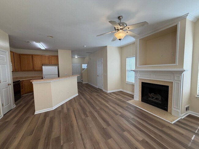 Building Photo - Exclusively Offered by Muse Realty Rentals, LLC